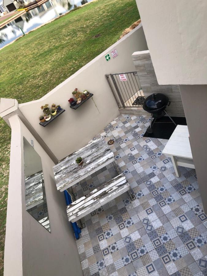 The Ark Guesthouse At Marina Martinique Jeffreys Bay Dış mekan fotoğraf