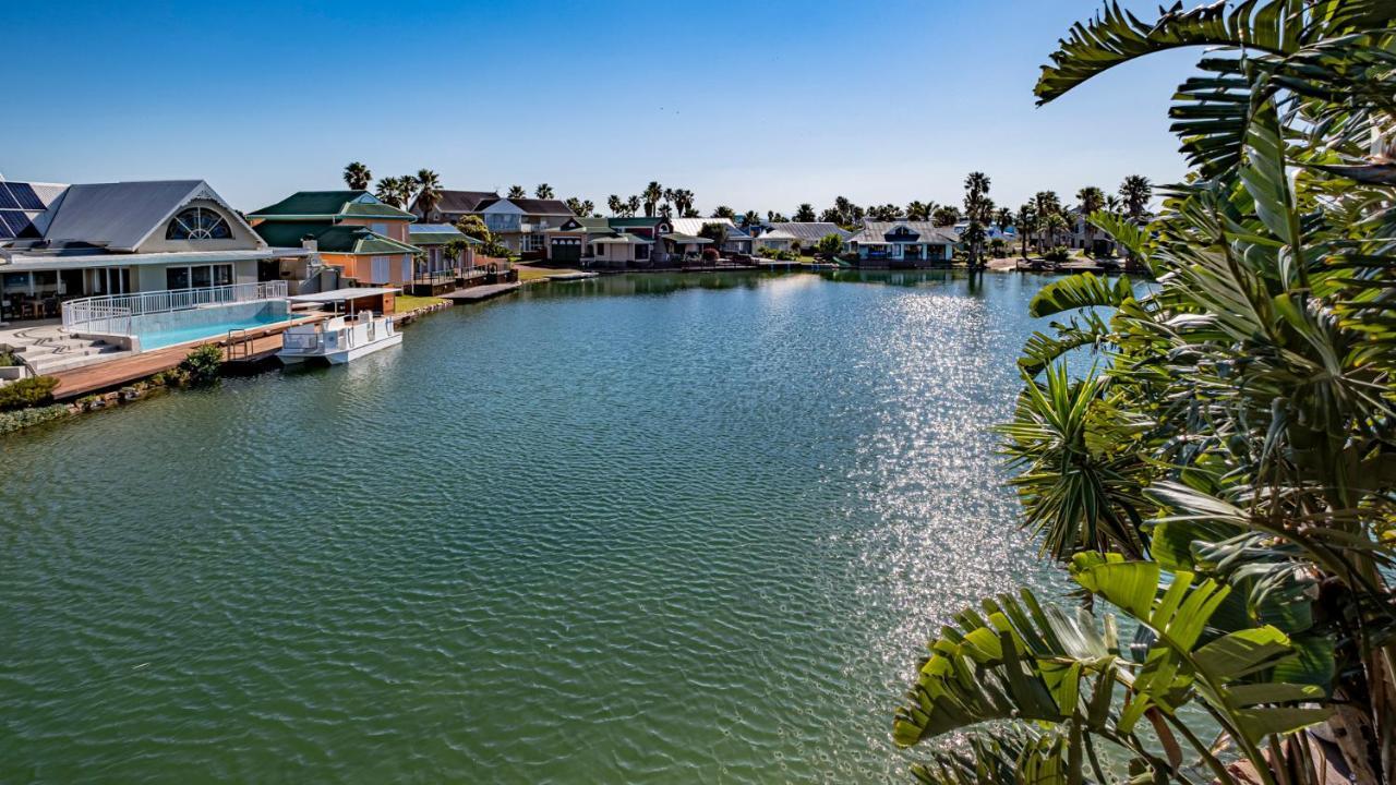 The Ark Guesthouse At Marina Martinique Jeffreys Bay Dış mekan fotoğraf