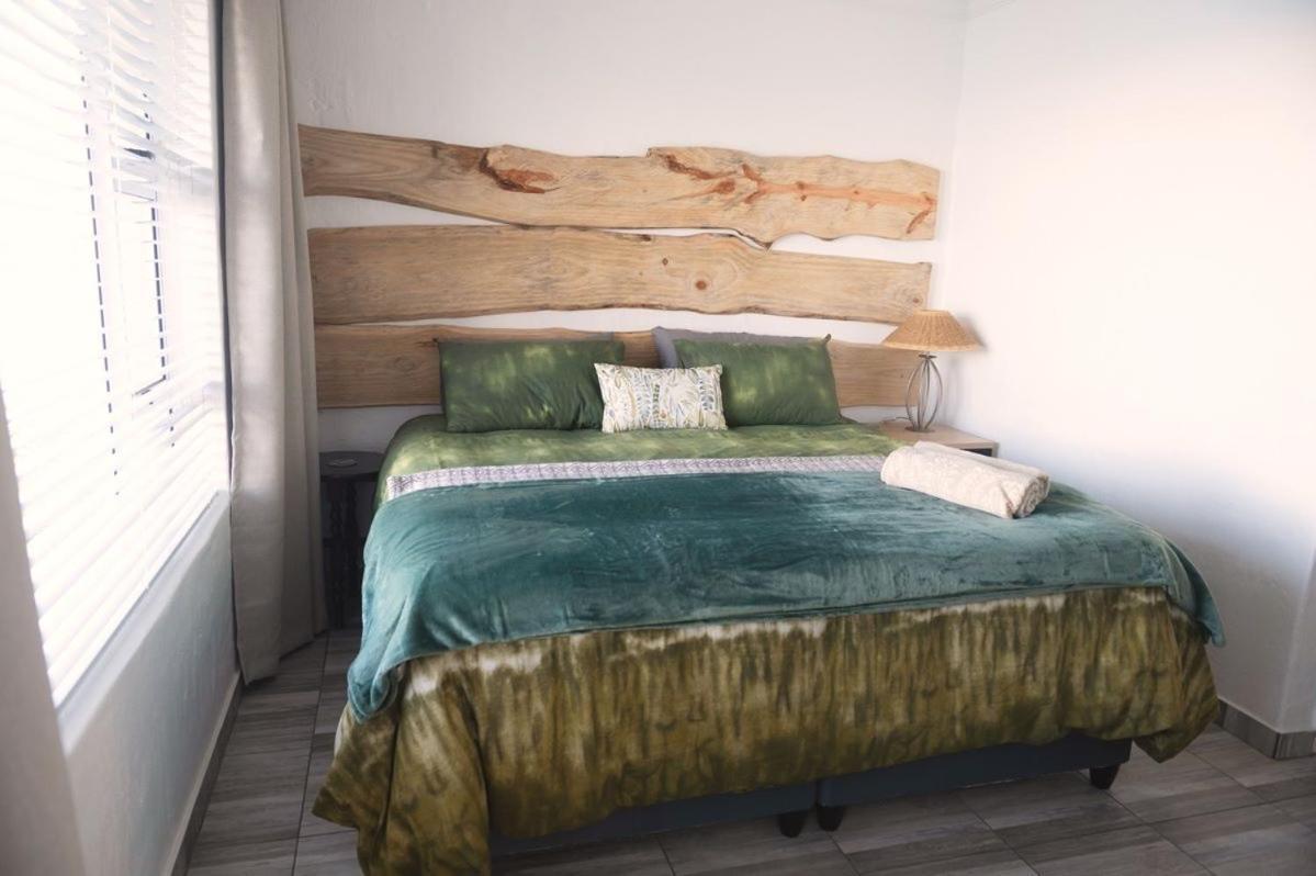 The Ark Guesthouse At Marina Martinique Jeffreys Bay Dış mekan fotoğraf