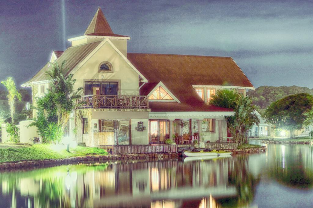 The Ark Guesthouse At Marina Martinique Jeffreys Bay Oda fotoğraf