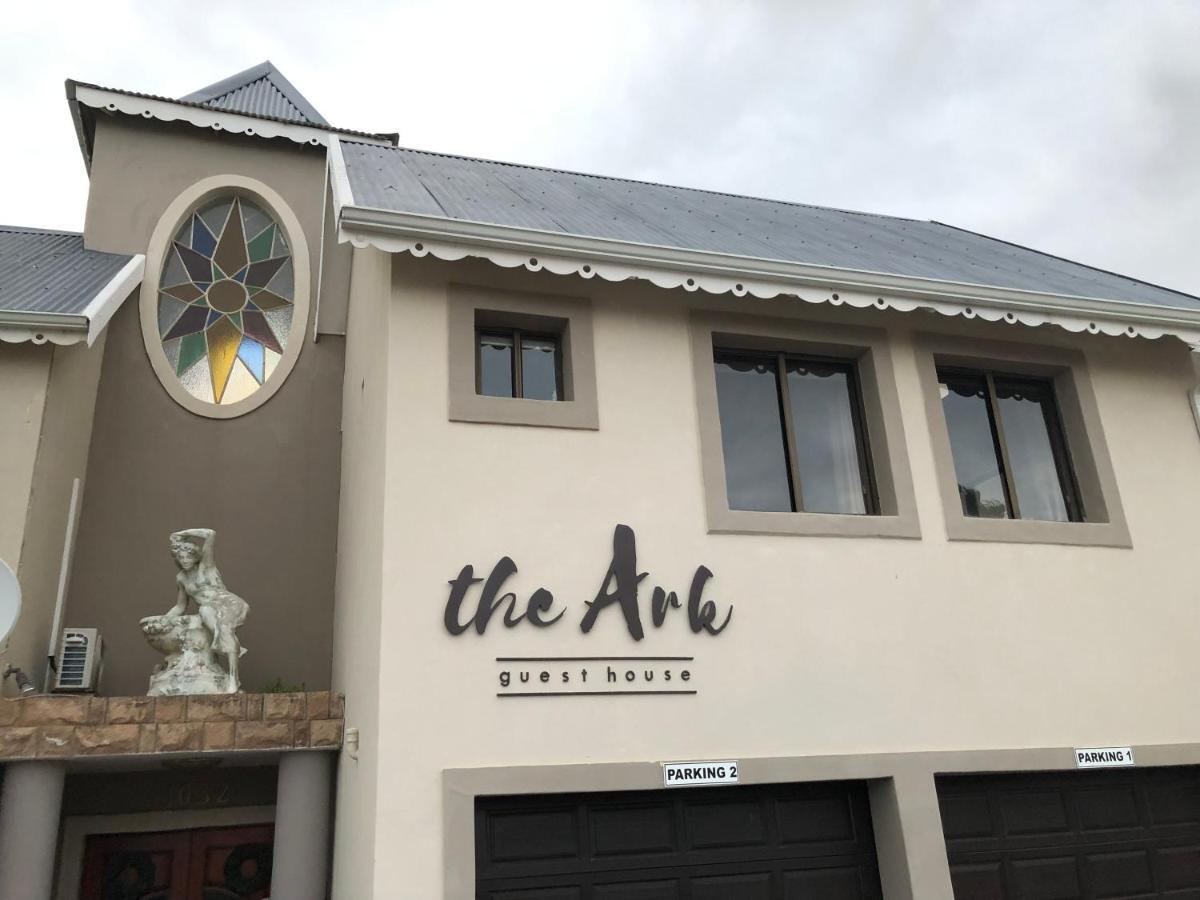 The Ark Guesthouse At Marina Martinique Jeffreys Bay Dış mekan fotoğraf